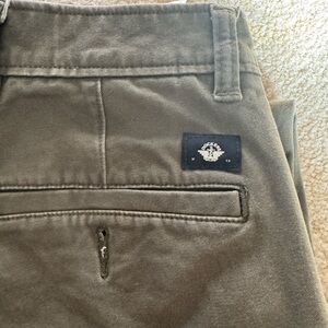 Dockers Men's Olive Chinos
